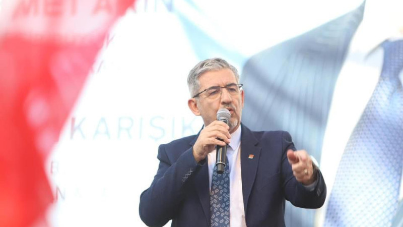 CHP BALIKESİR İL BAŞKANI ERDEN KÖYBAŞI'NDAN, YENİ KADIN KOLLARI BAŞKANINA TEBRİK VE DESTEK MESAJI
