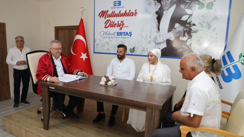Edremit Belediyesi Evlendirme Dairesi yeni yerinde