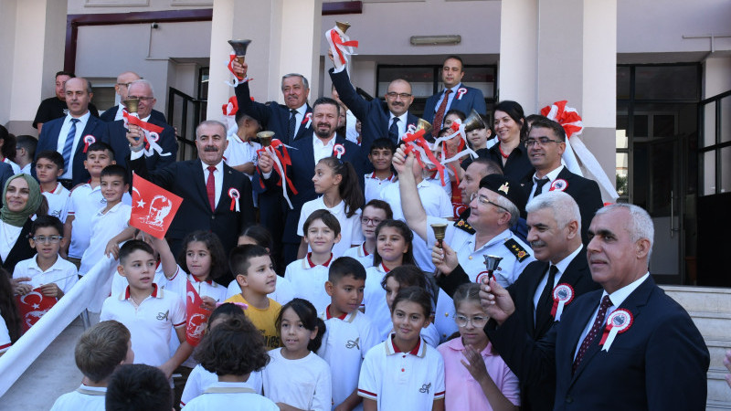Öğrenciler ders başı yaptı