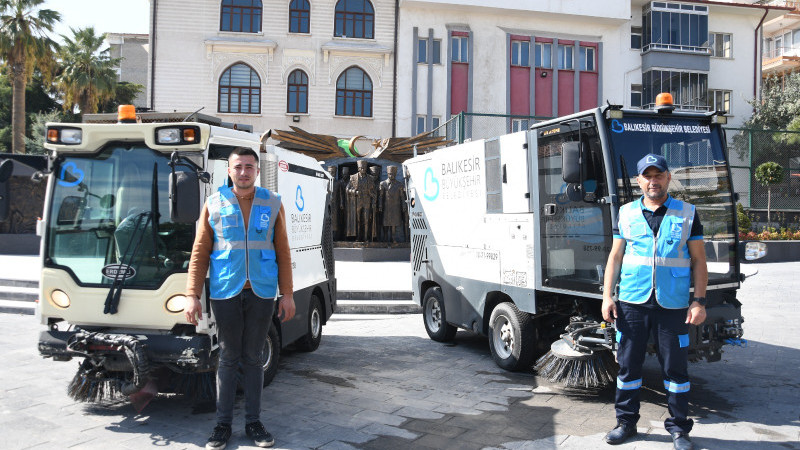 Büyükşehir’den şehrin dört bir yanında temizlik seferberliği